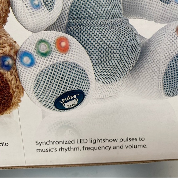 Sharper Image iPulse Brown Bear Speaker System with Light Show - Picture 7 of 8